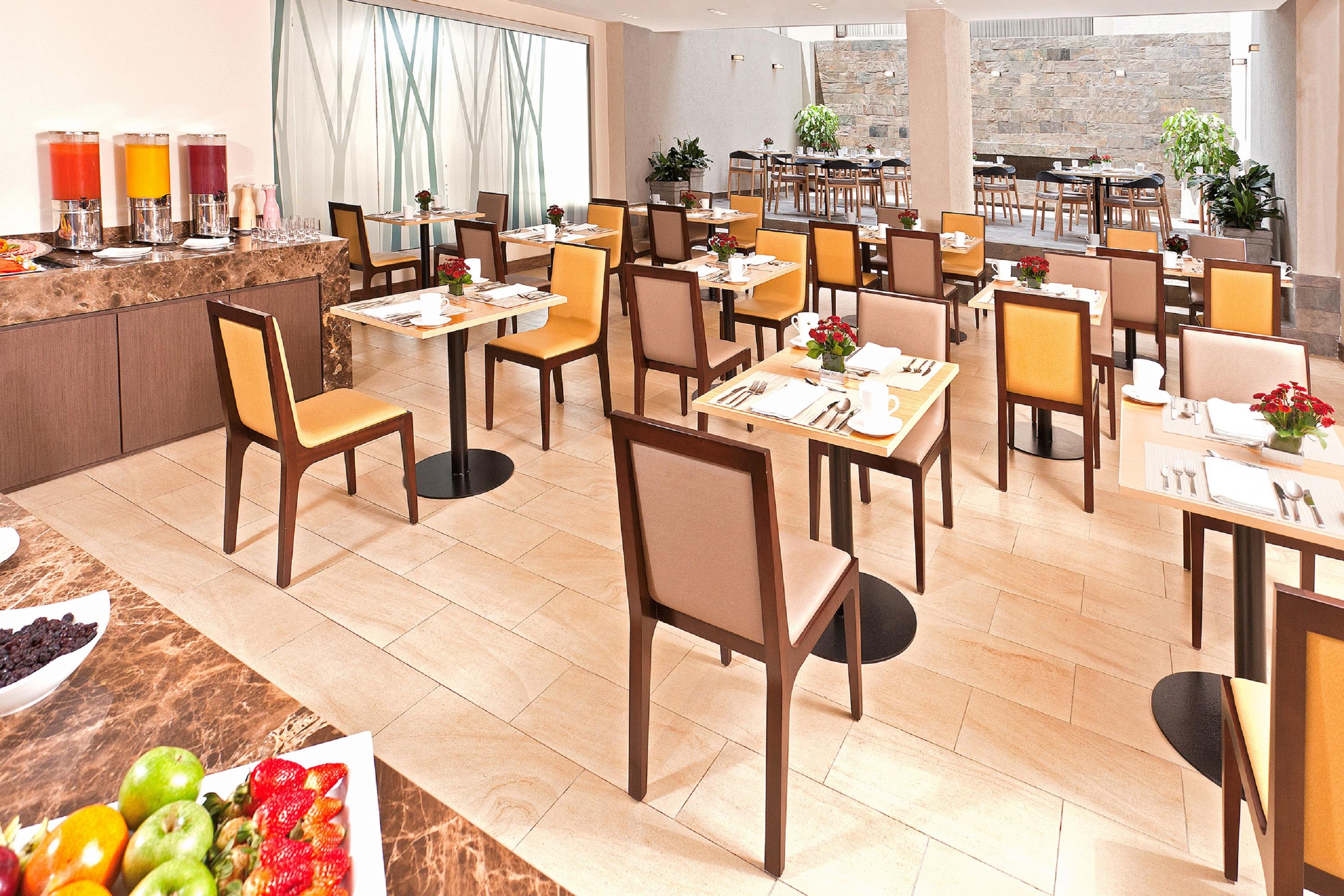 Hotel Estelar Calle 100 Bogotá Restoran fotoğraf